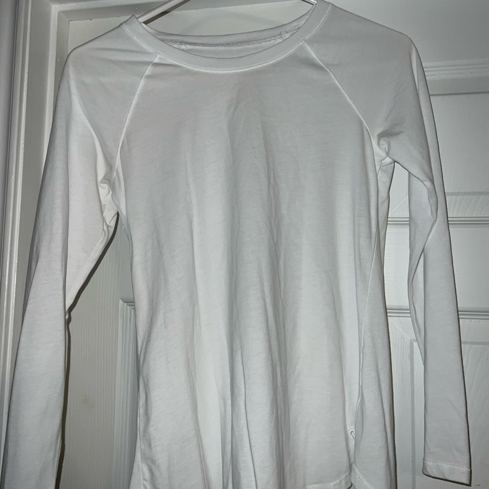 Long sleeve tee